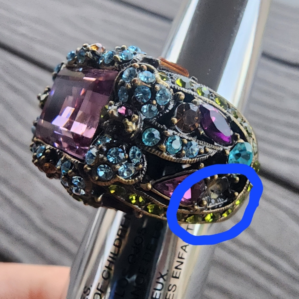 Beautiful colorful ring - Picture 6 of 9